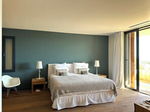 5 habitaciones y caja de seguridad en la habitación