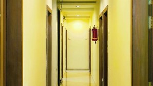 Gambar tidak terklasifikasi, 2 dari 28, tombol
