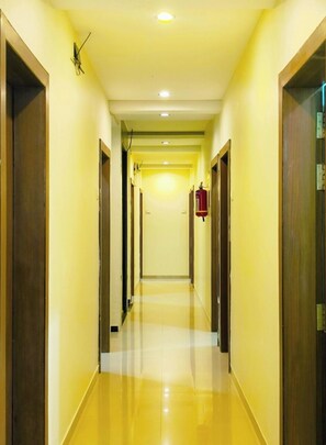 Interior - HOTEL SAI SRUSHTI BY Neem Square (Rahata)