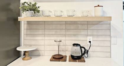 3-bedroom house in gorgeous Indio with AC, WiFi. Enjoy your stay