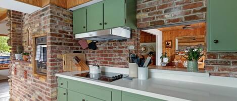 Refrigerador, microondas, horno, placa de cocina