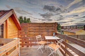 Outdoor dining - 2-person chalet (Guémar)