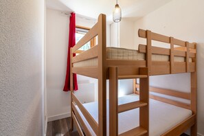 3 bedrooms