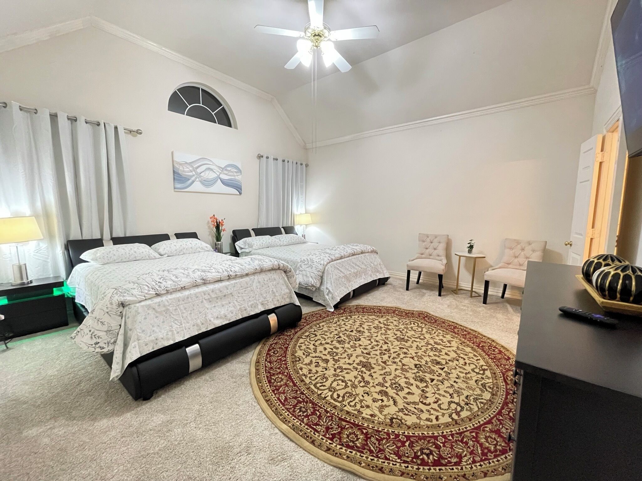 3 bedrooms, iron/ironing board, WiFi