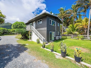 Exterior - Oahu Oceanfront Getaway (Hauula)