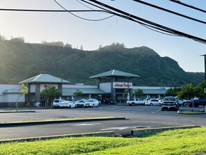 Estacionamiento en la propiedad 