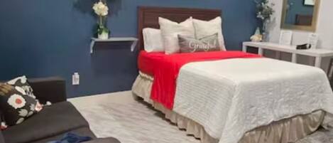 2 bedrooms, WiFi, bed sheets
