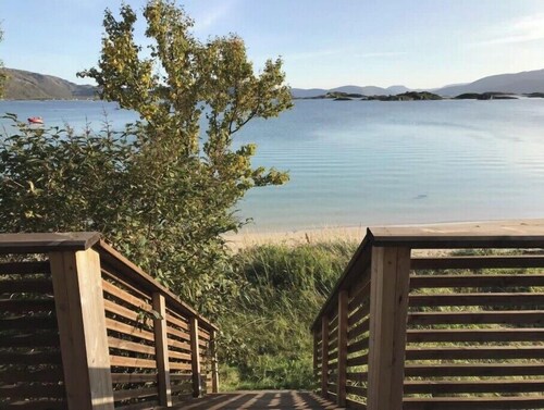Ecolodge on the beach Sommarøy 

Troms with WiFi access