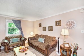 Smart TV, reproductor de DVD, oficina