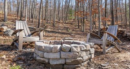 Charming 3-bedroom house with firepit and game room in gorgeous Harpers Ferry