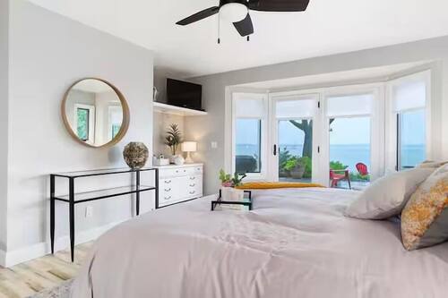 Deluxe House, 4 Bedrooms, Lake View | 4 bedrooms, free WiFi