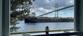 Rustic 4-bedroom cabin, on lake with WiFi, near Adirondacks
A Place to Remember!