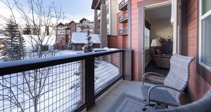 Luxury 1-bedroom ski in/ski out condo in lovely Granby Ranch
