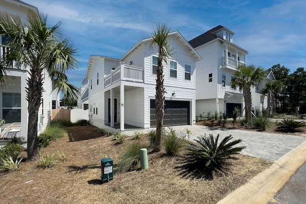 Welcome to `Paradise by the Sea` 3/2.5 in Inlet Beach