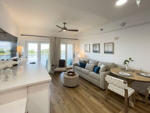 Smart-TV og stereoanlegg