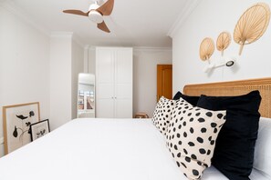 2 bedrooms, iron/ironing board, free WiFi, bed sheets