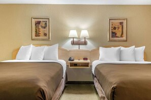 Room, 2 Queen Beds, Mobility Accessible, Non Smoking