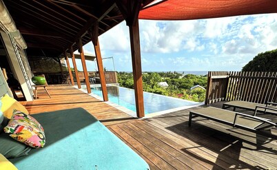 Villa Acoma Lodge private pool and breathtaking sea view ideal for 6 person