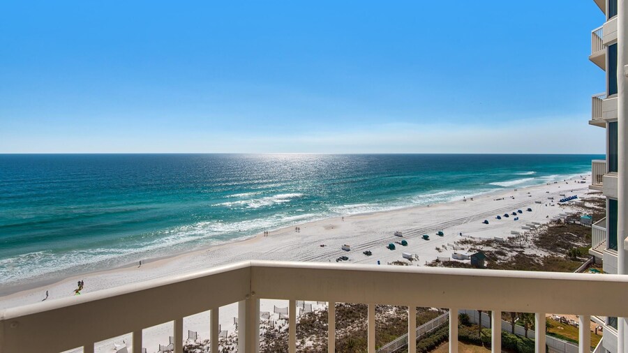 Silver Beach Towers 1003 West