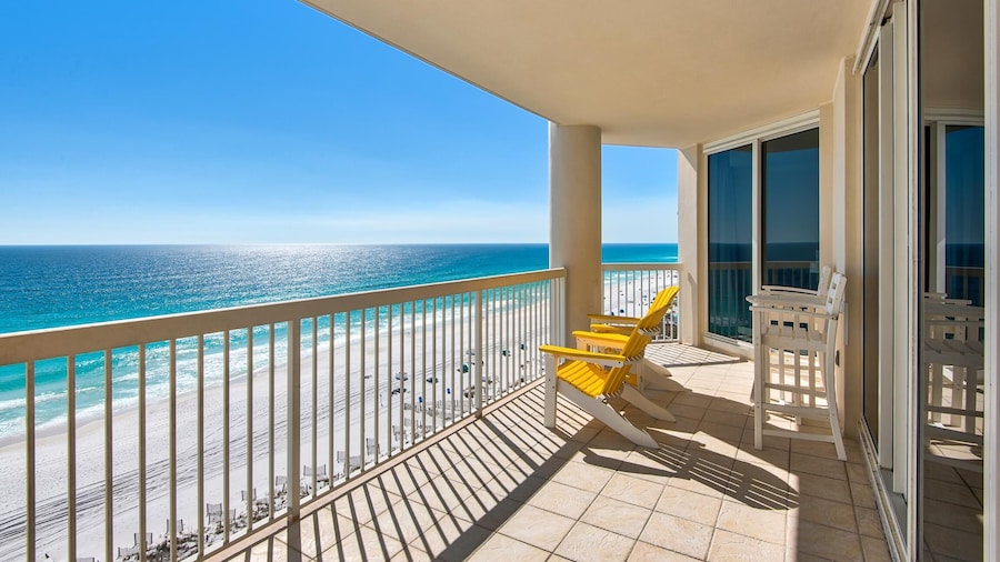 Silver Beach Towers 1003 West