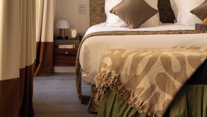 Apartment | 2 bedrooms, laptop workspace, bed sheets - Palais Bourbon Hotel - Suite 21- 4P - Invalides (Paris)