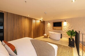 Luxury Duplex, Multiple Beds | In-room safe, blackout drapes, soundproofing, iron/ironing board - Landmark Hotel (Medellín)