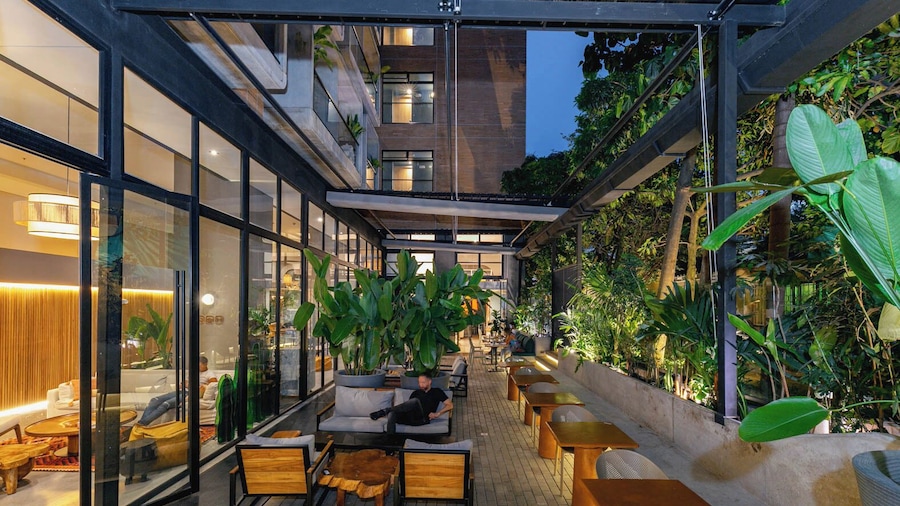 Landmark Hotel