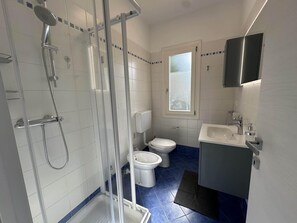Ducha, bidet