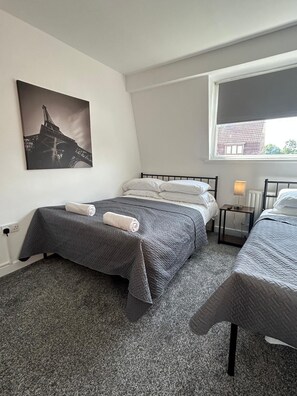 2 habitaciones, wifi gratis y ropa de cama
