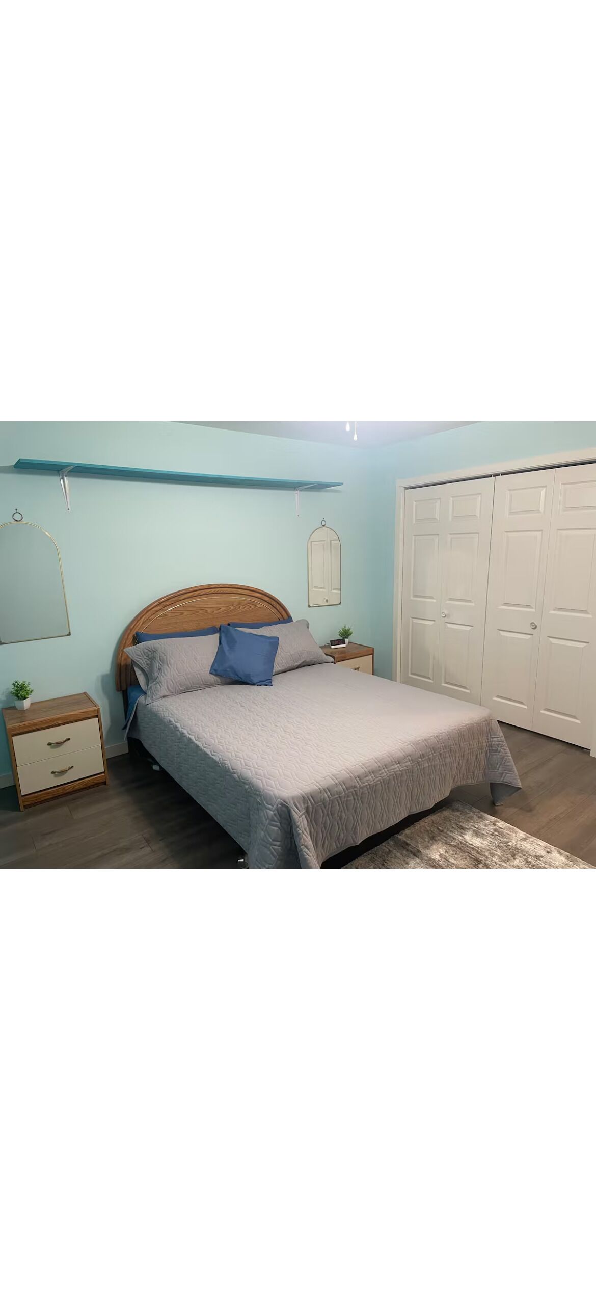 2 slaapkamers, een strijkplank/strijkijzer, gratis wifi, beddengoed