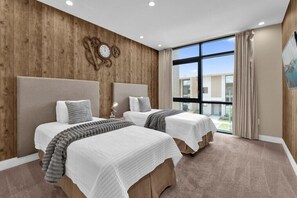 4 slaapkamers, een strijkplank/strijkijzer, wifi, beddengoed
