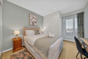 1 Schlafzimmer, Schreibtisch, Bügeleisen/Bügelbrett, WLAN