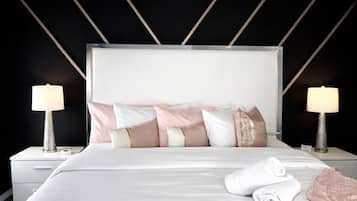 5 dormitorios, escritorio, tabla de planchar con plancha y cuna de viaje