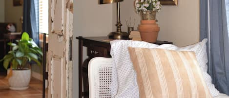 1 chambre, fer et planche à repasser, Wi-Fi, draps fournis