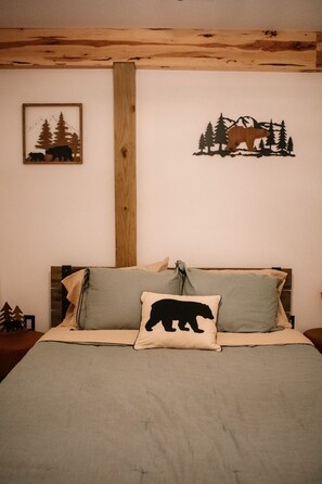 3 bedrooms, free WiFi, bed sheets