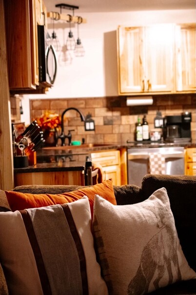 Cozy 3-bedroom cabin in charming North East