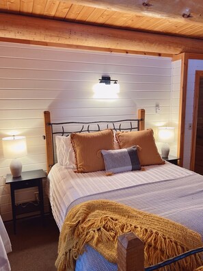 3 makuuhuonetta, työpöytä, vauvan matkasänky, ilmainen Wi-Fi