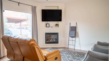 TV, fireplace, offices