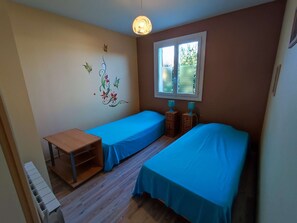 5 室のベッドルーム、WiFi、ベッドシーツ