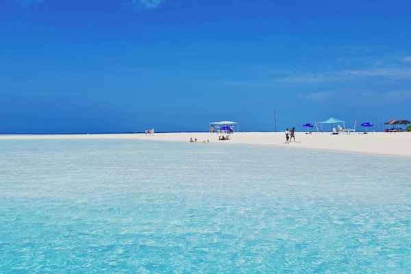 Playa privada en los alrededores y playa de arena blanca