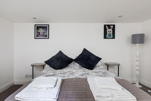 2 Schlafzimmer, Bügeleisen/Bügelbrett, kostenloses WLAN, Bettwäsche