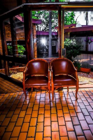 Living area - VIDO LODGE AND CONFERENCE CENTRE (Polokwane)