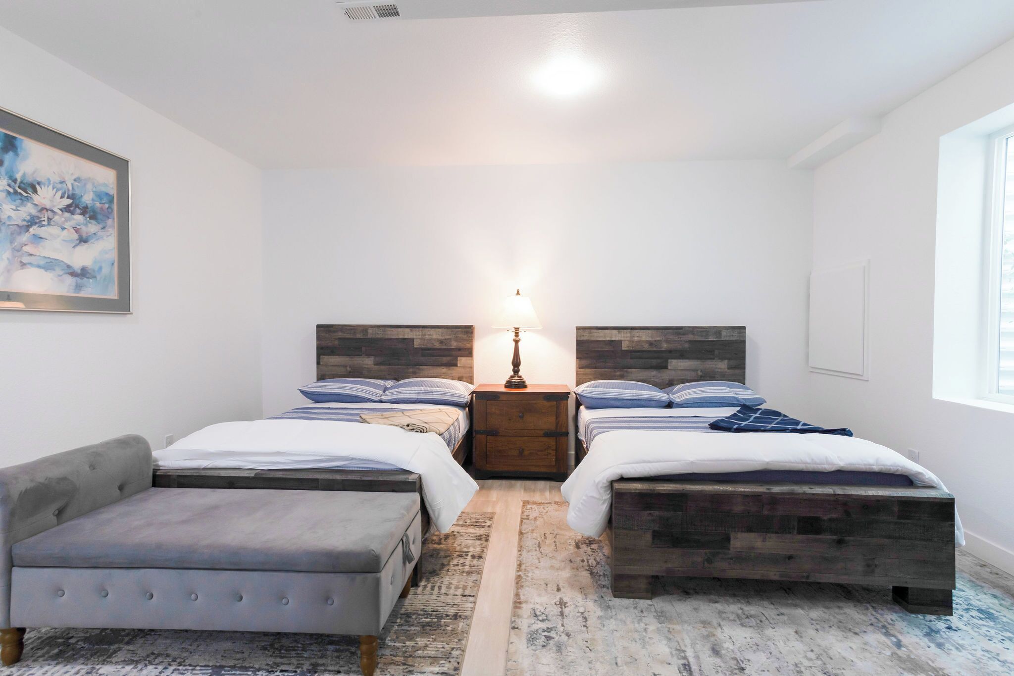 2 chambres, fer et planche à repasser, Wi-Fi, draps fournis