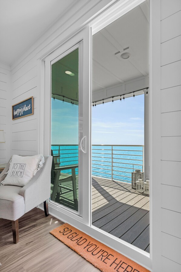 Interior - Lovely 2-bedroom house in ocean front resort. (Islamorada)