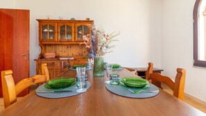 Dining - Vacation home the wind rose Villa Angela -Panoramic-. (Sardegna)