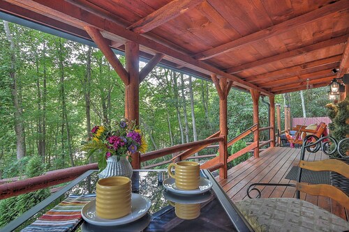 Sunset Hideaway Luxury Cabin w Hot Tub Pet Friendly