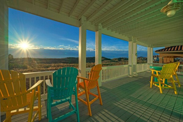 House (5 Bedrooms) | Interior - Coastal Soiree Ocean Views, Game Room, & Steps From Port Aransas Beaches (Port Aransas)