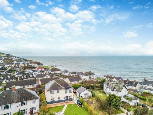 4 bedroom accommodation in Borth Aberystwyth