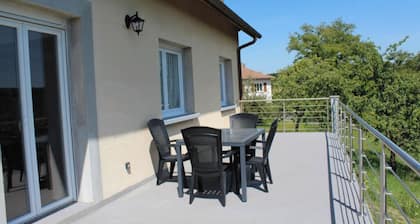Quiet accommodation in the countryside, close to nature, towns nearby