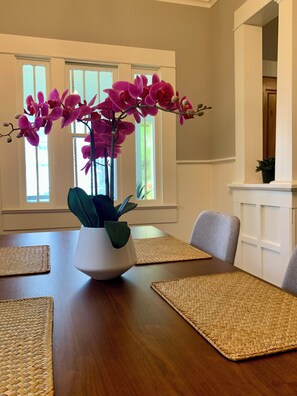 Dining - Cozy 2 BR Cottage with Inviting Sunroom, Spacious Yard and Ultimate Comfort (Kyle)